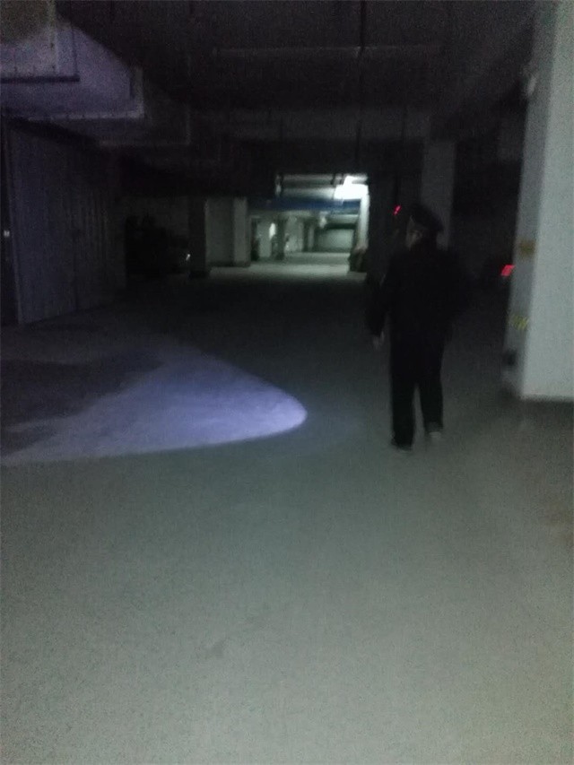 巡查地下室有無(wú)堵通道車(chē)輛